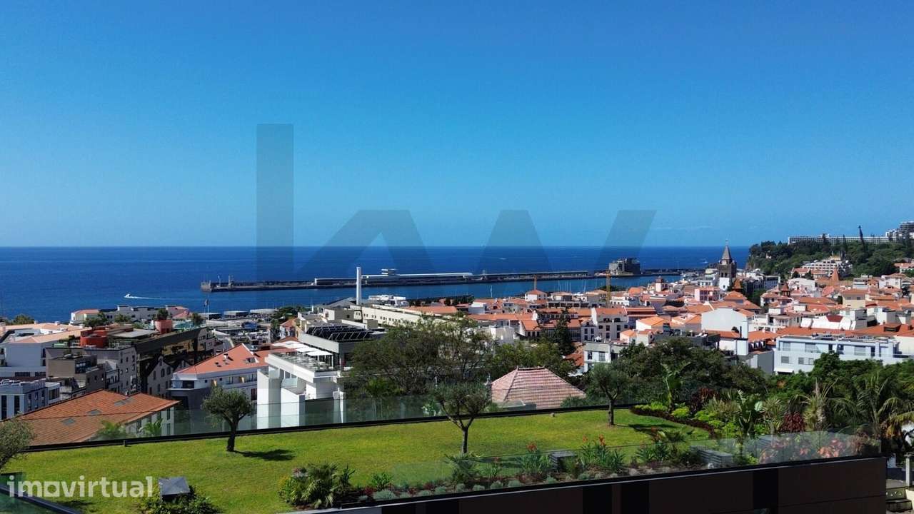 Apartamento Tipologia T2 | Piscina Privada | Vista Mar / Baía do Funch - Grande imagem: 4/30