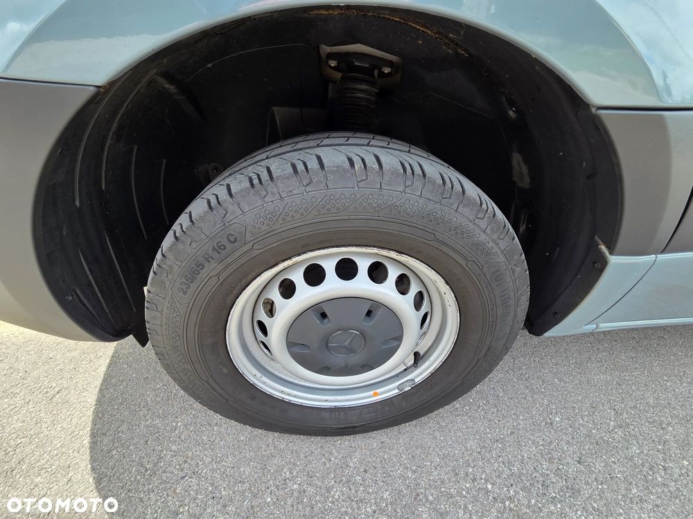 Mercedes-Benz Sprinter - 20