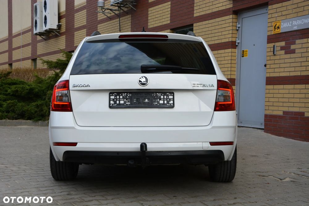 Skoda Octavia 1.6 TDI Premium Edition - 24