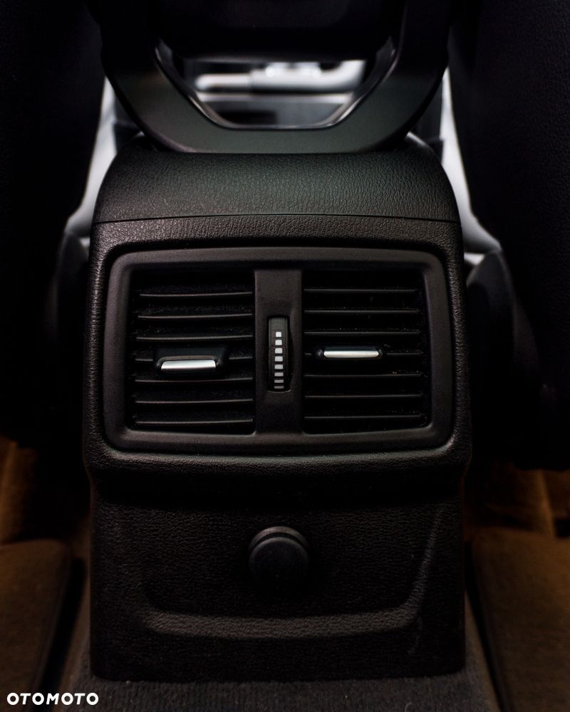 BMW X1 xDrive25i xLine sport - 30