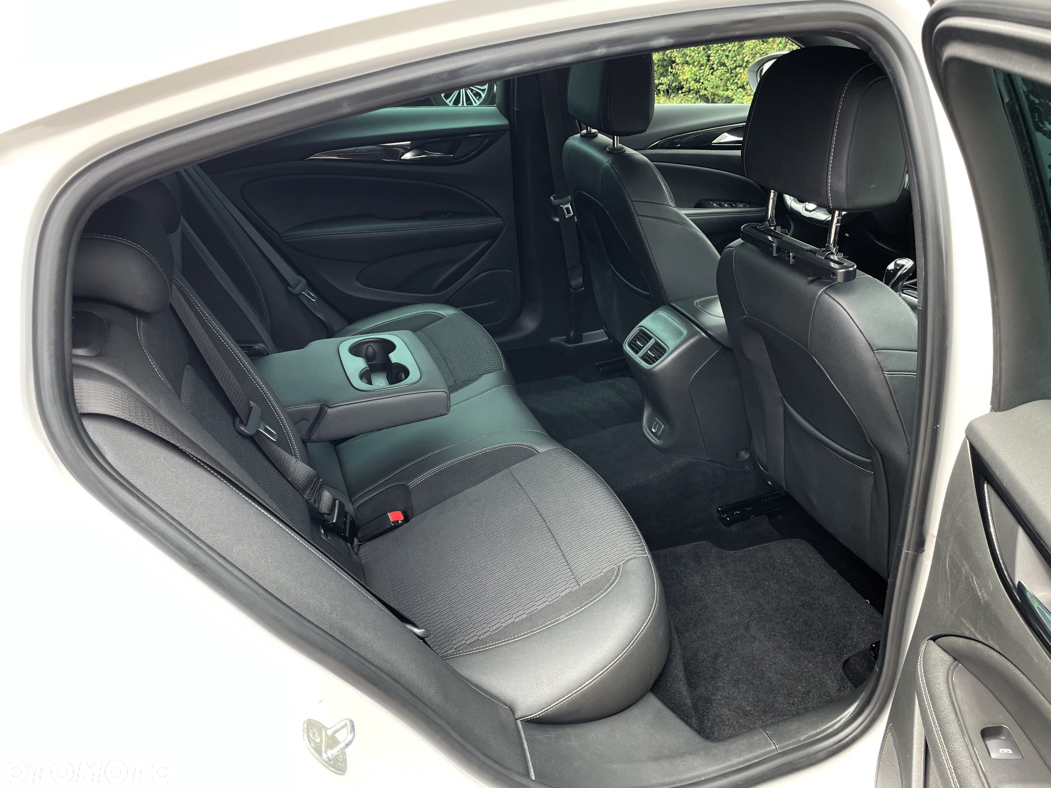 Opel Insignia 1.5 T GPF Elite S&S - 8