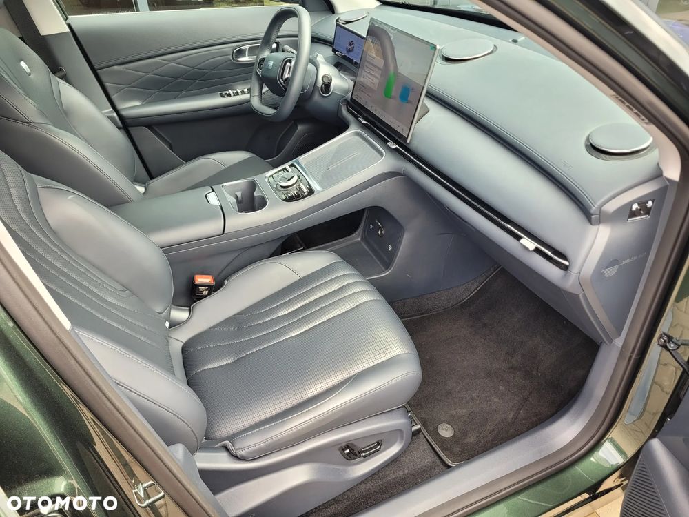 Geely Starray EM-i 1.5 PHEV Pro - 8