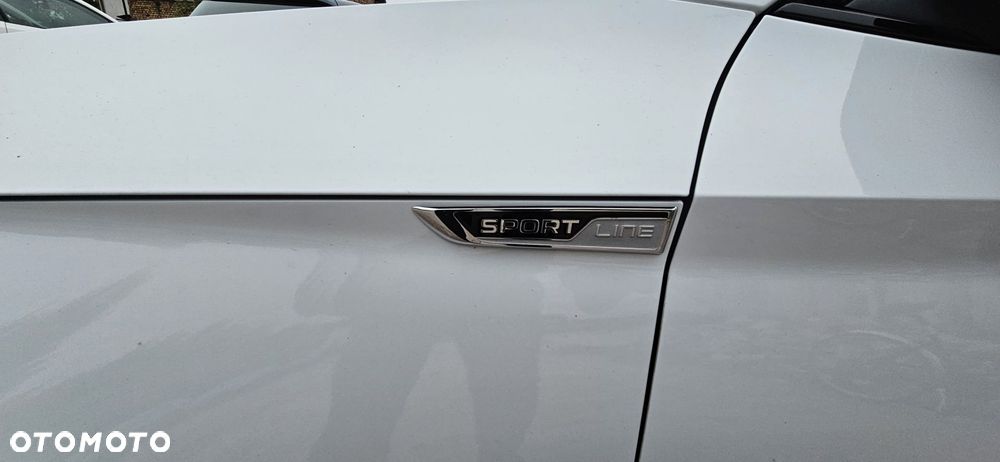 Skoda Superb 2.0 TDI DSG Sportline - 9