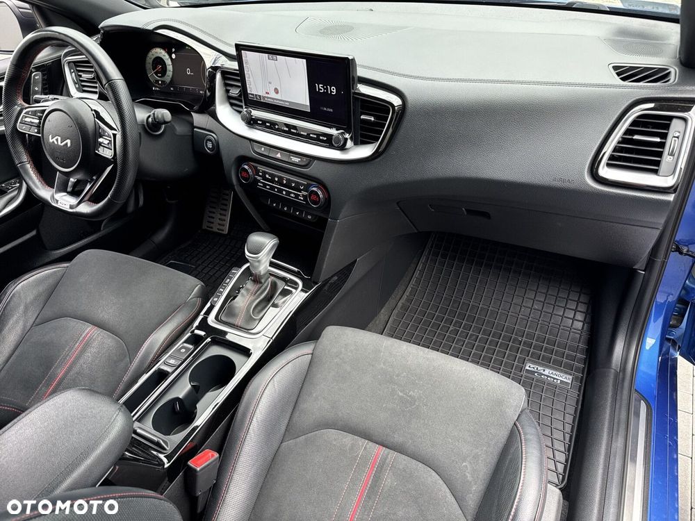 Kia ProCeed 1.6 T-GDI GT DCT - 22