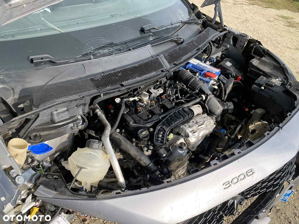 Peugeot 3008 PureTech 130 Stop & Start GPF EAT8 Allure - 27