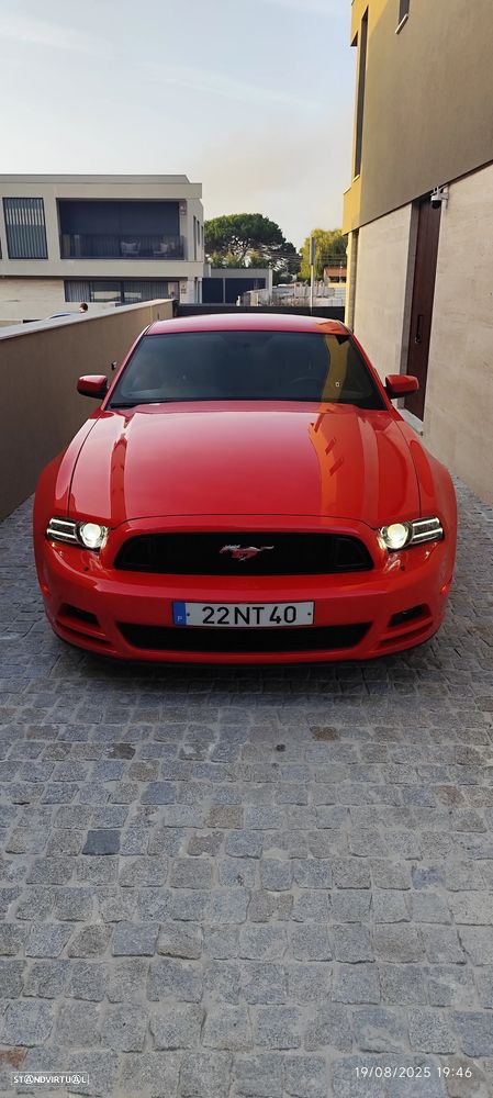 Ford Mustang - 4