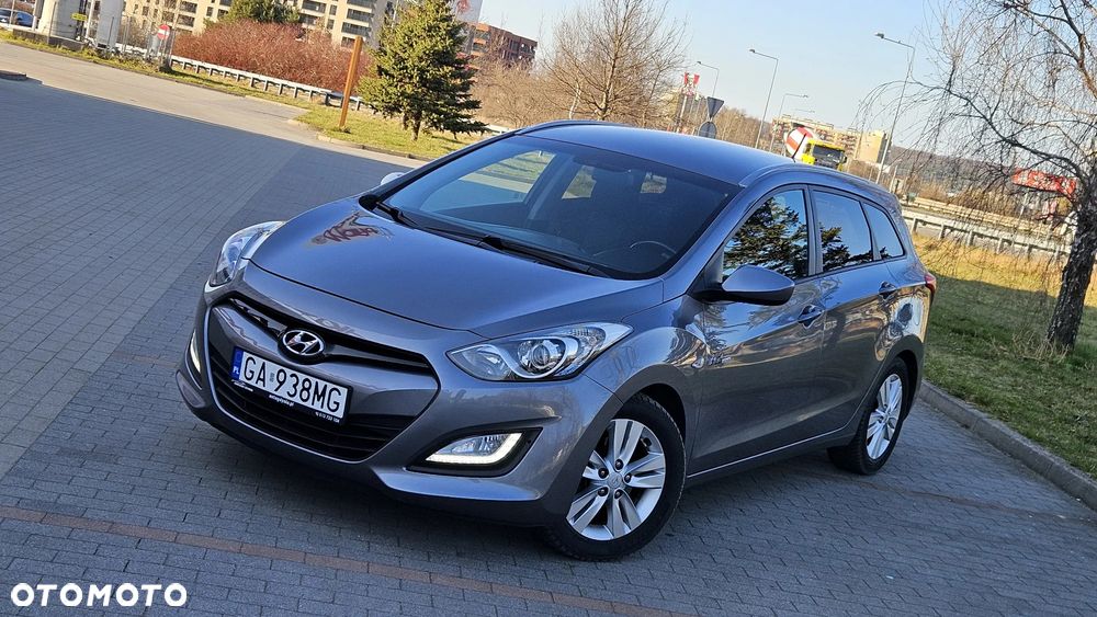 Hyundai i30 1.6 GDI BlueDrive Classic + - 3