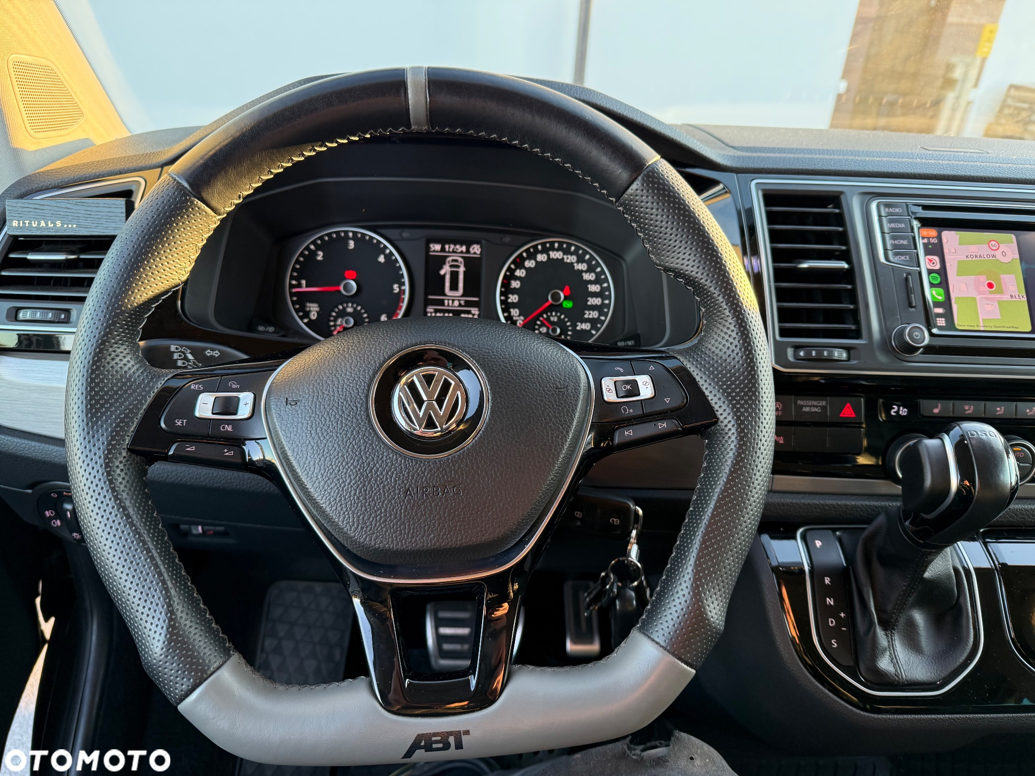 Volkswagen Caravelle 2.0 TDI L2 Highline DSG - 16