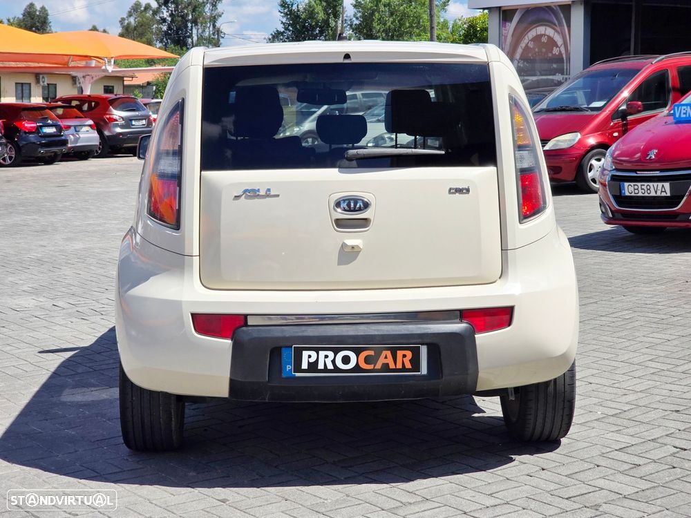 Kia Soul 1.6 CRDi EX - 18