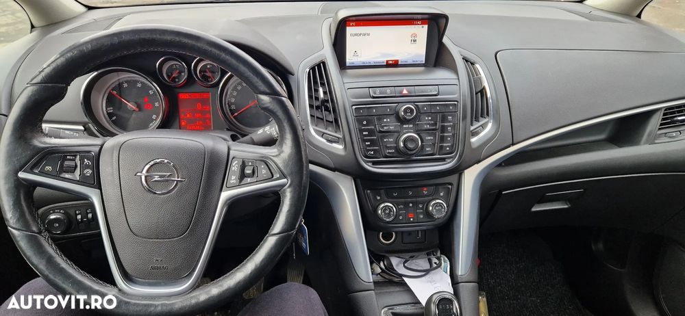 Opel Zafira Tourer 2.0 CDTI ECOFLEX Start/Stop Style - 5