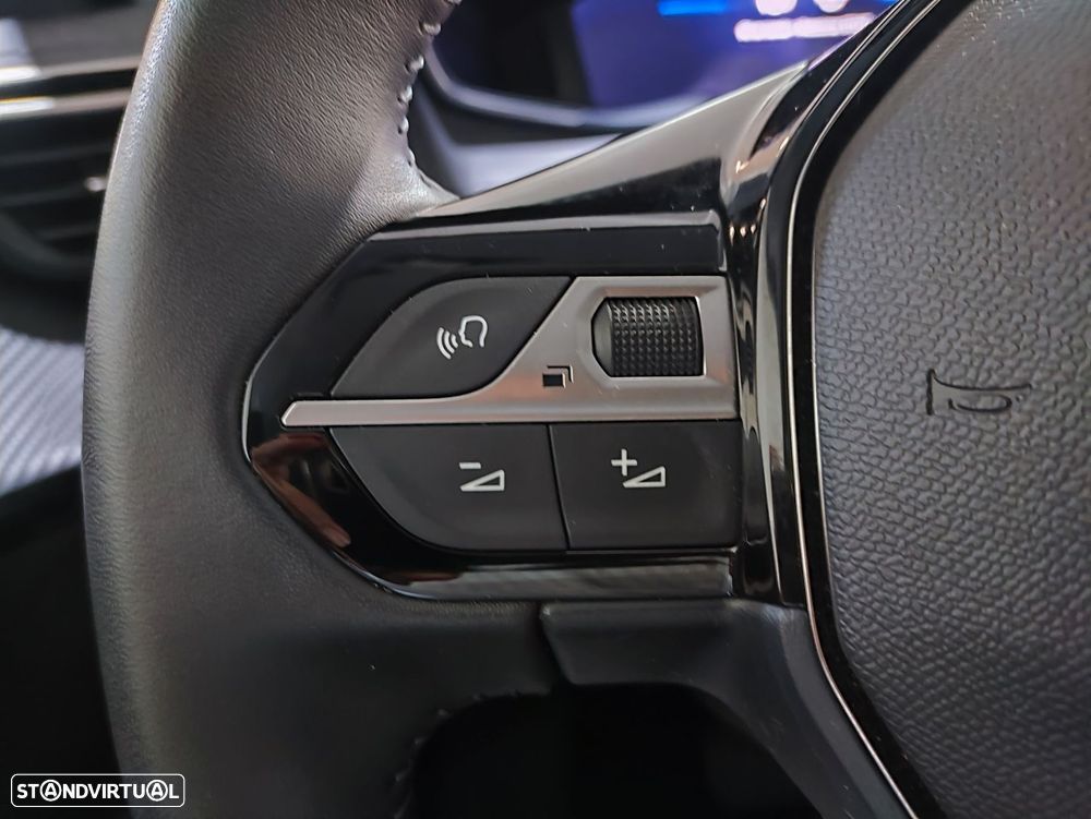 Peugeot e-208 50 kWh Allure - 13