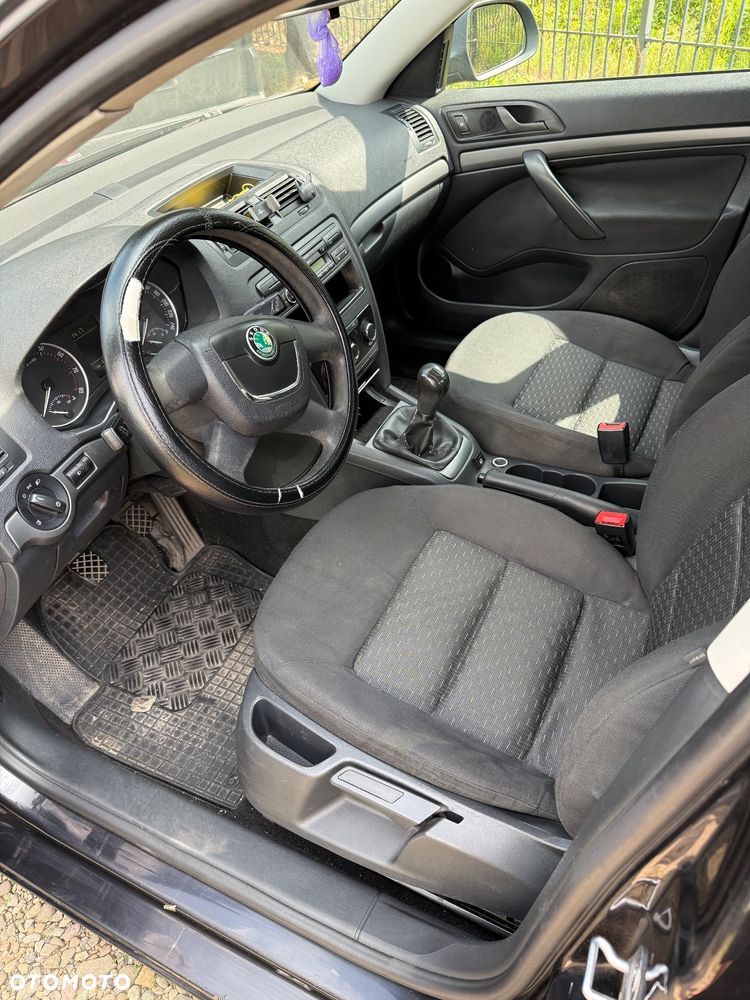 Skoda Octavia 1.4 Ambiente - 6