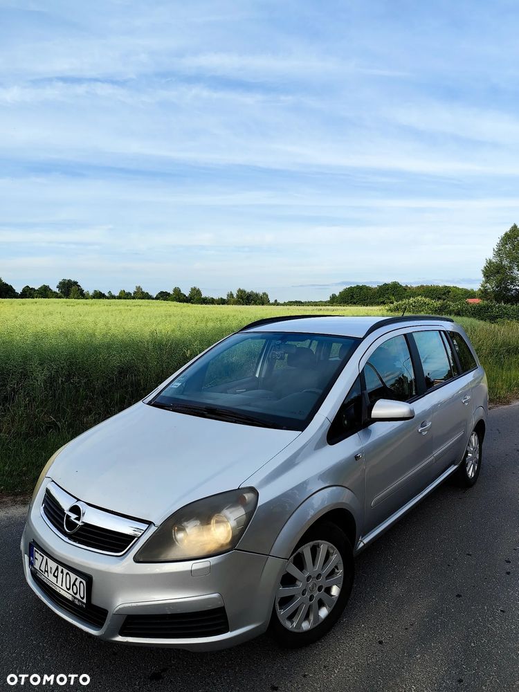 Opel Zafira 1.8 Cosmo - 16