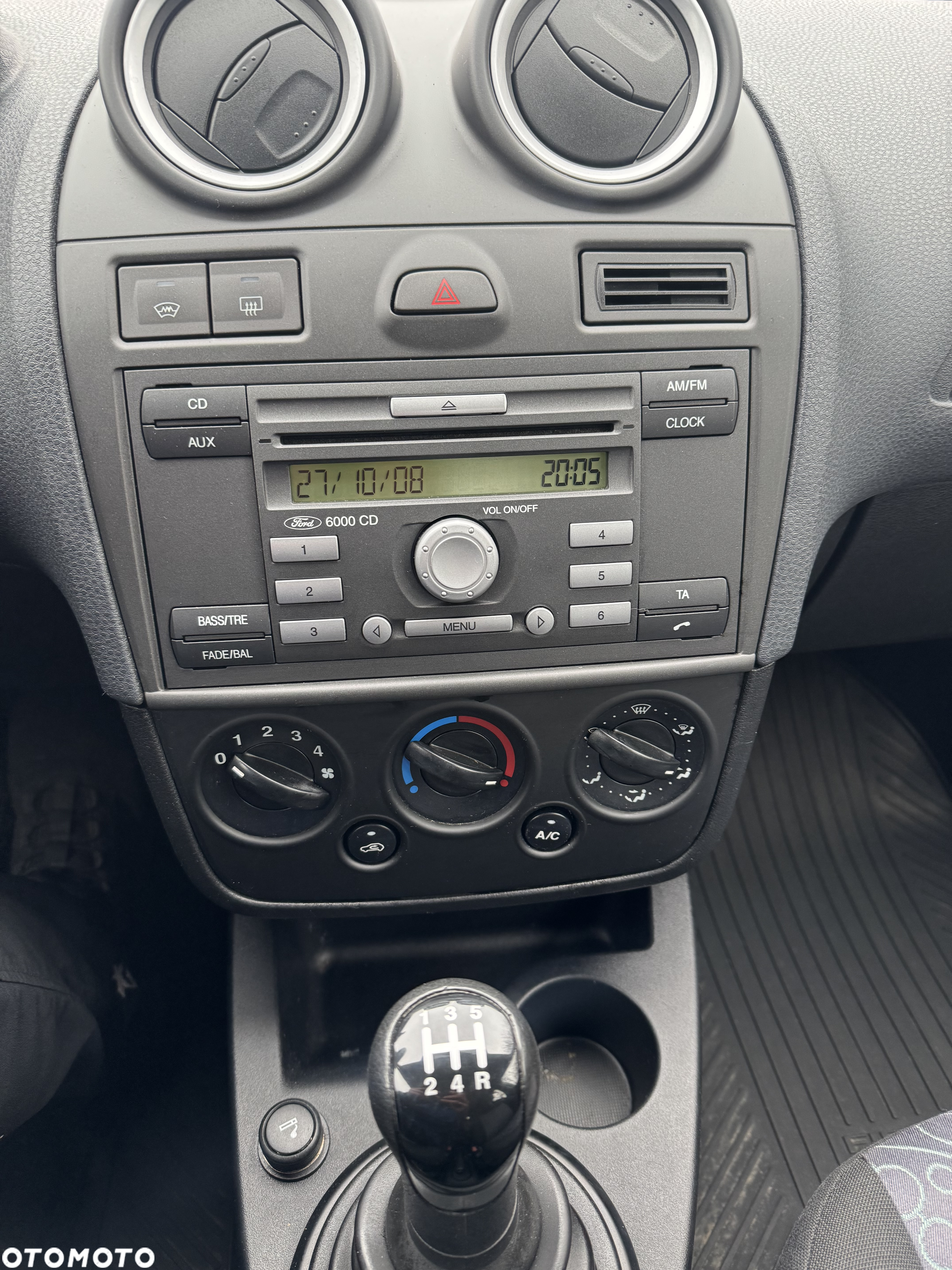 Ford Fiesta - 20