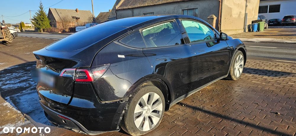 Tesla Y RWD - 1