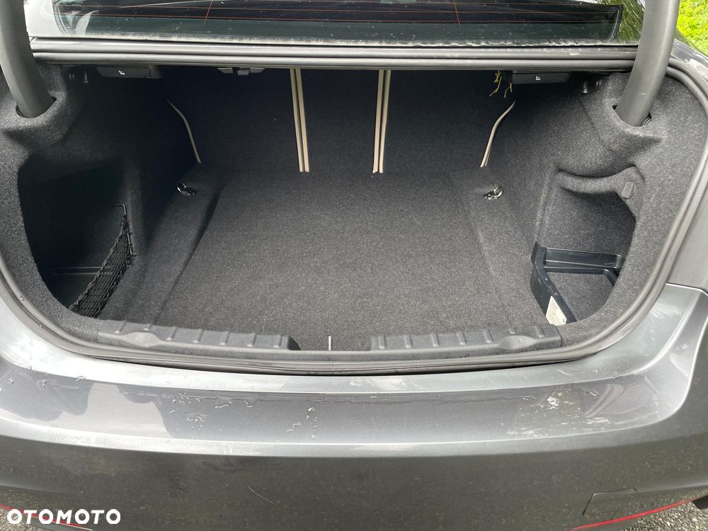 BMW Seria 3 - 16