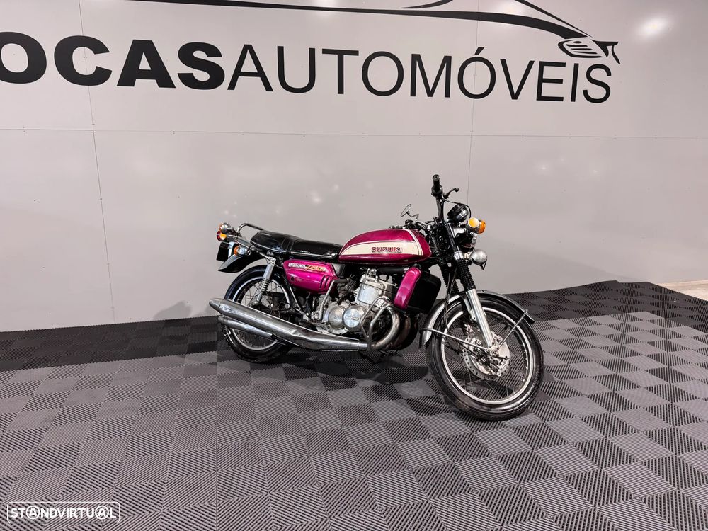 Suzuki GT 750 J - 22
