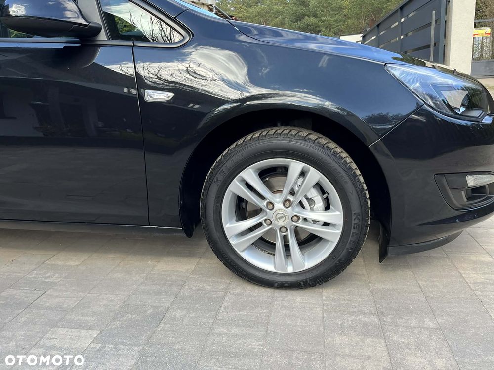 Opel Astra 1.6 Enjoy - 9