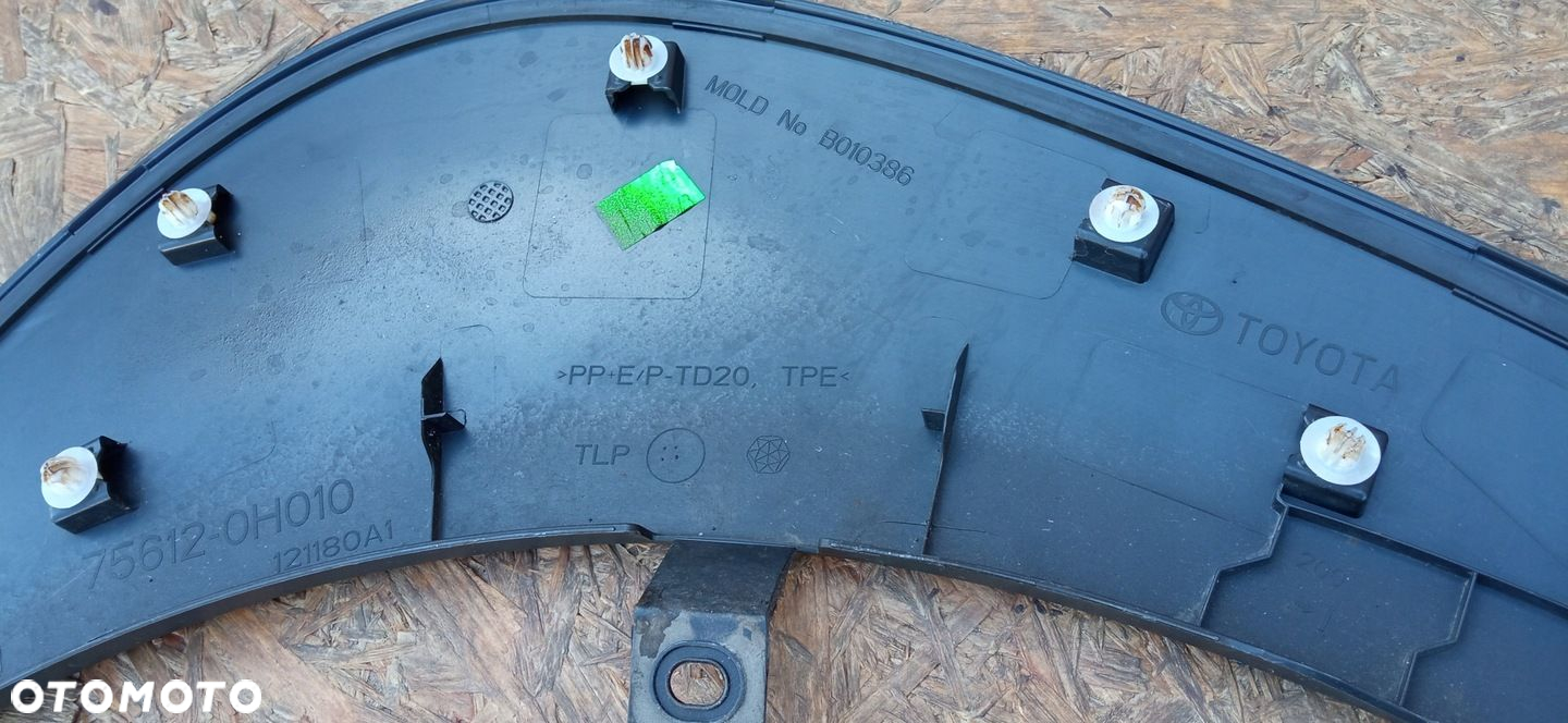 TOYOTA AYGO X 22- LISTWA NAKŁADKA BŁOTNIKA LEWY PRZÓD 75602-0H020 - 16