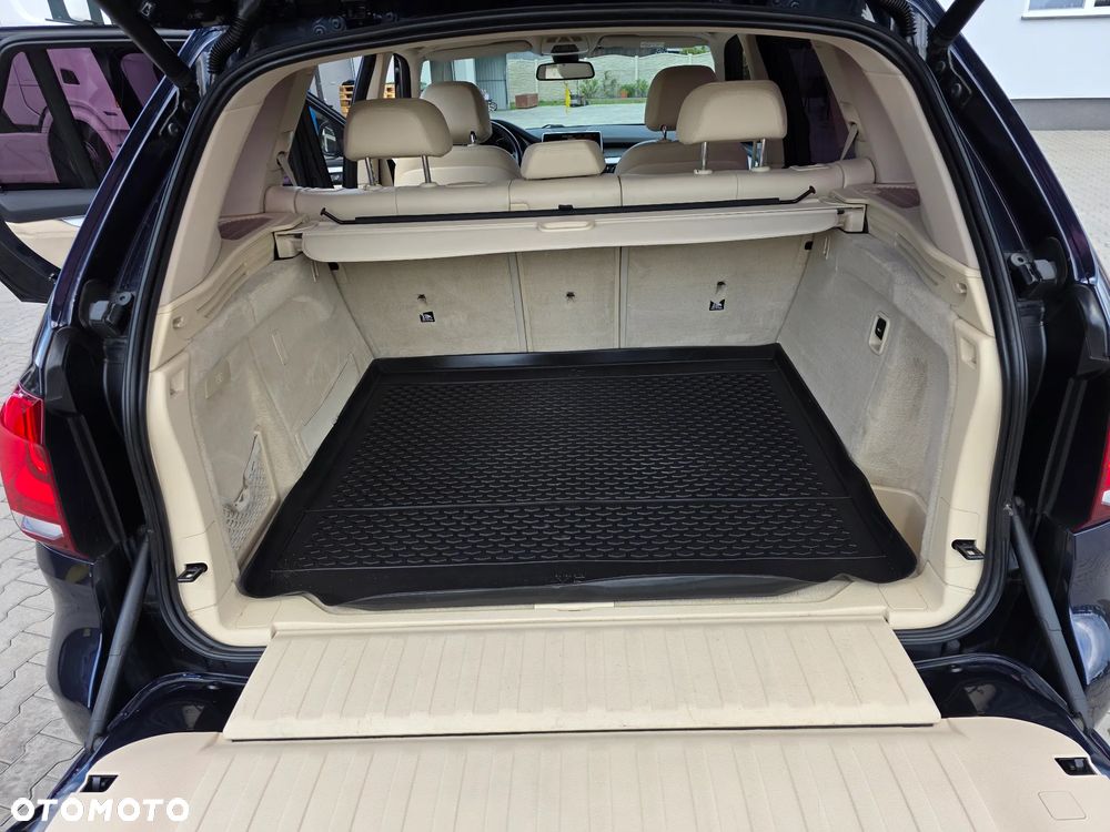 BMW X5 xDrive40d - 14