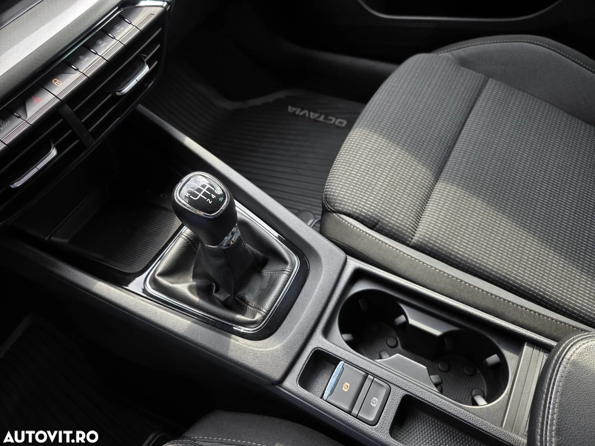 Skoda Octavia 1.5 TSI Ambition - 21