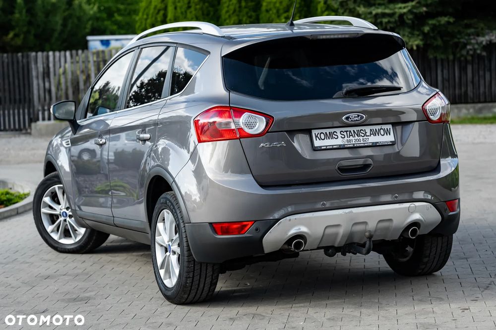 Ford Kuga 2.0 TDCi 2x4 Titanium - 8