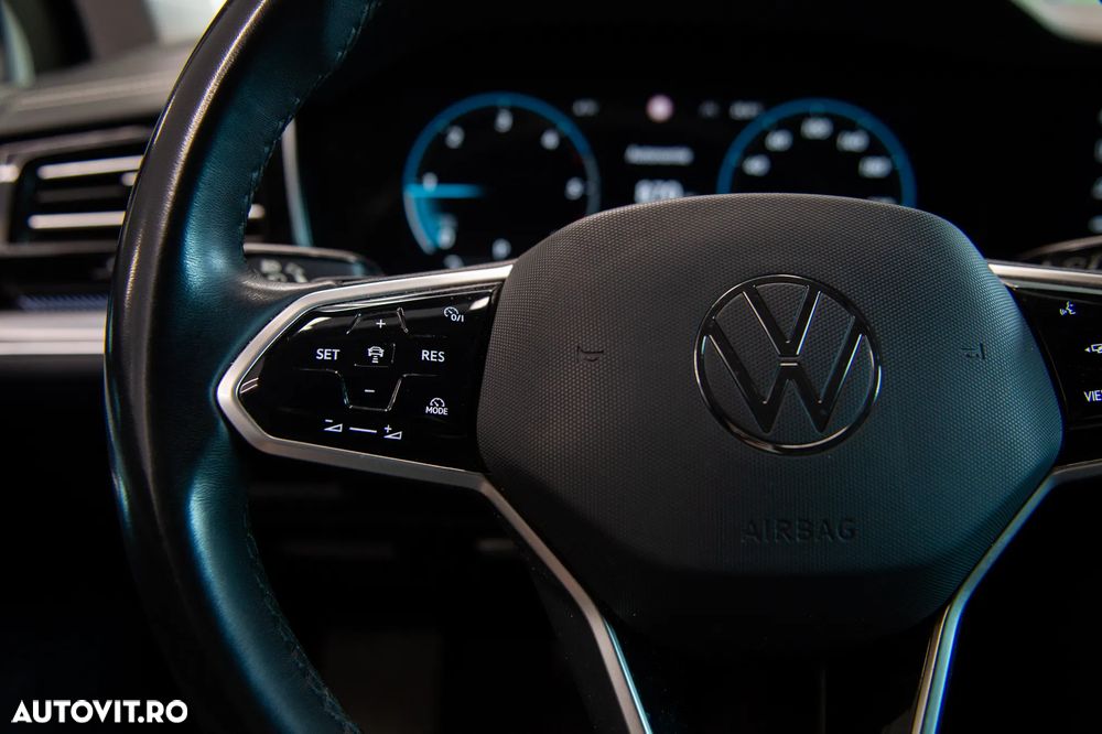 Volkswagen Touareg V6 TDI 4MOTION Elegance - 22