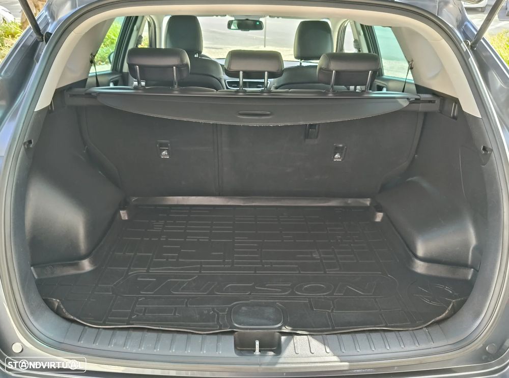 Hyundai Tucson 1.6 CRDi Premium+Pack Pele - 27