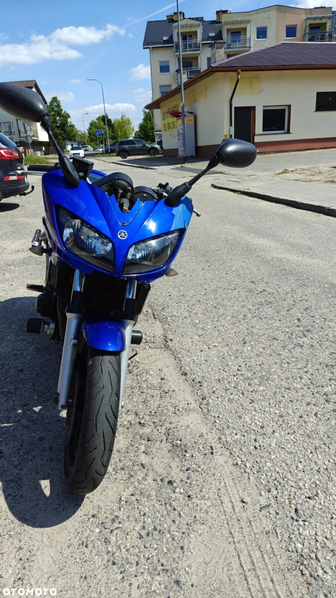 Yamaha FZS - 4