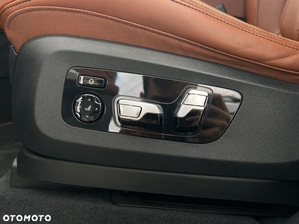 BMW X7 xDrive40d mHEV sport - 23