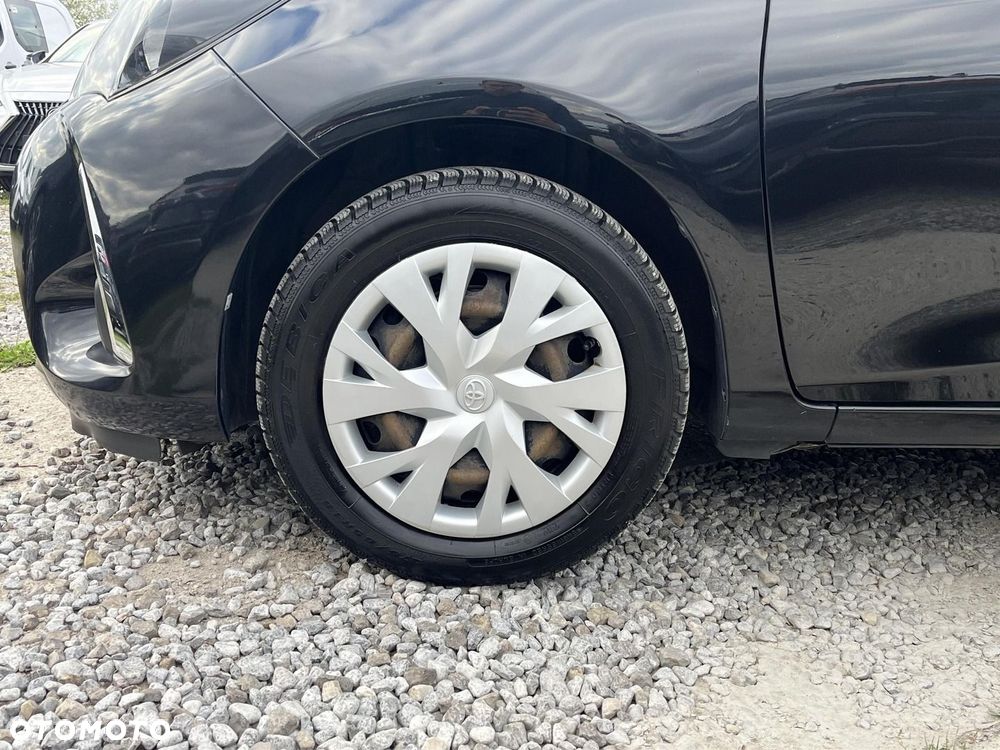 Toyota Yaris - 12
