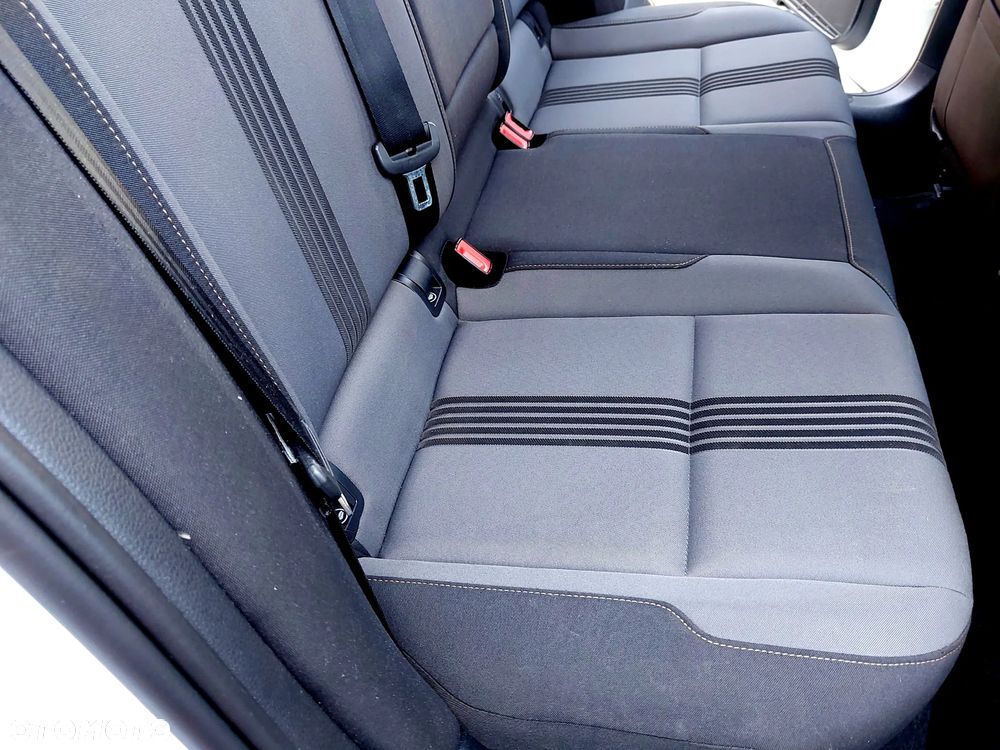 Volkswagen Golf 2.0 TDI BlueMotion Technology DSG Edition - 28