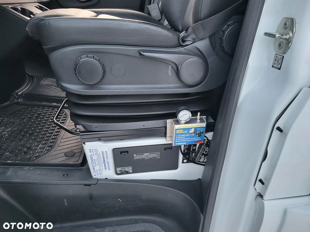 Mercedes-Benz Sprinter 317 Autolaweta najazd alu Hak 3500kg - 32