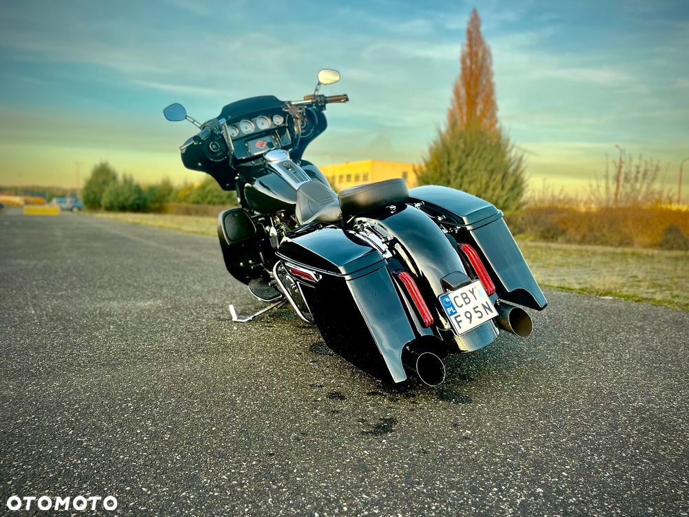 Harley-Davidson FLH Electra Glide - 3