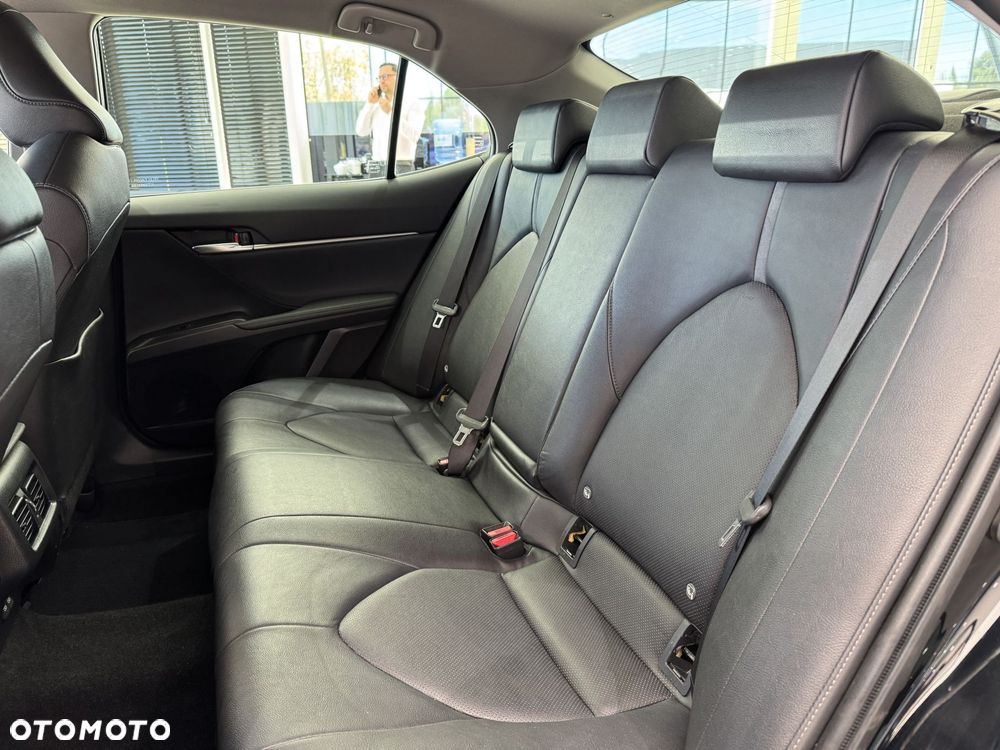 Toyota Camry 2.5 Hybrid Executive CVT - 13