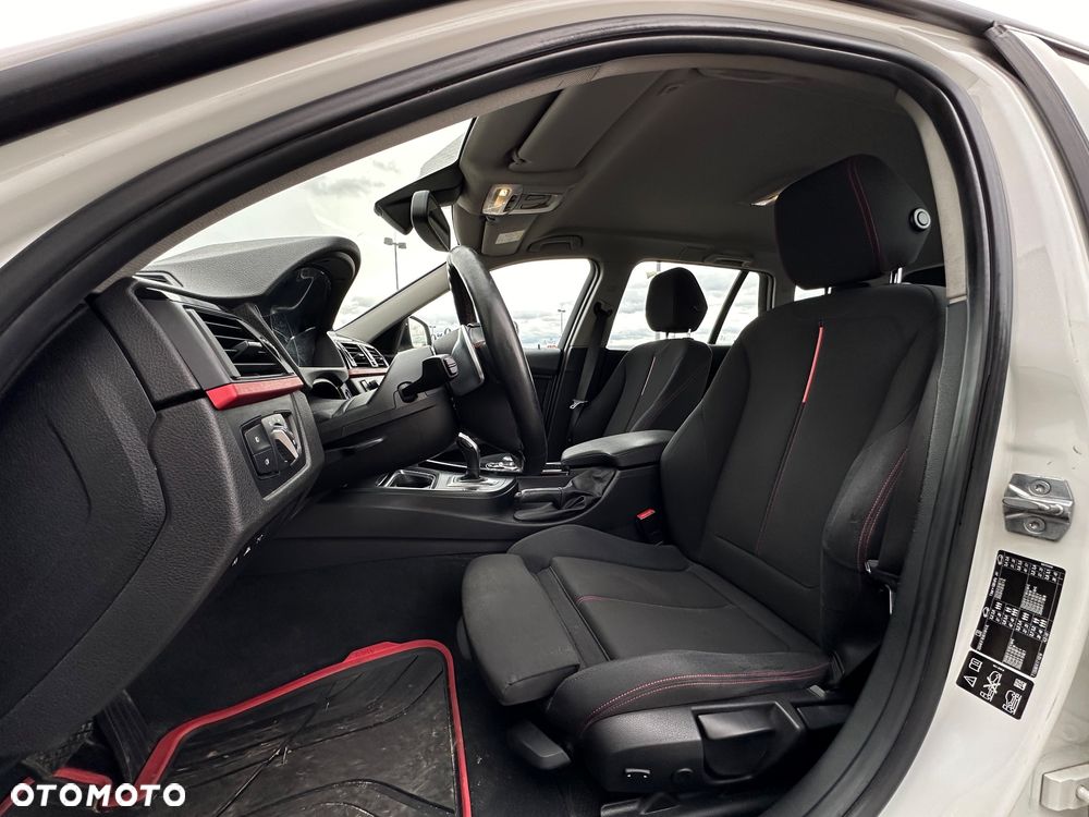 BMW Seria 3 320d Touring xDrive Sport Line - 26