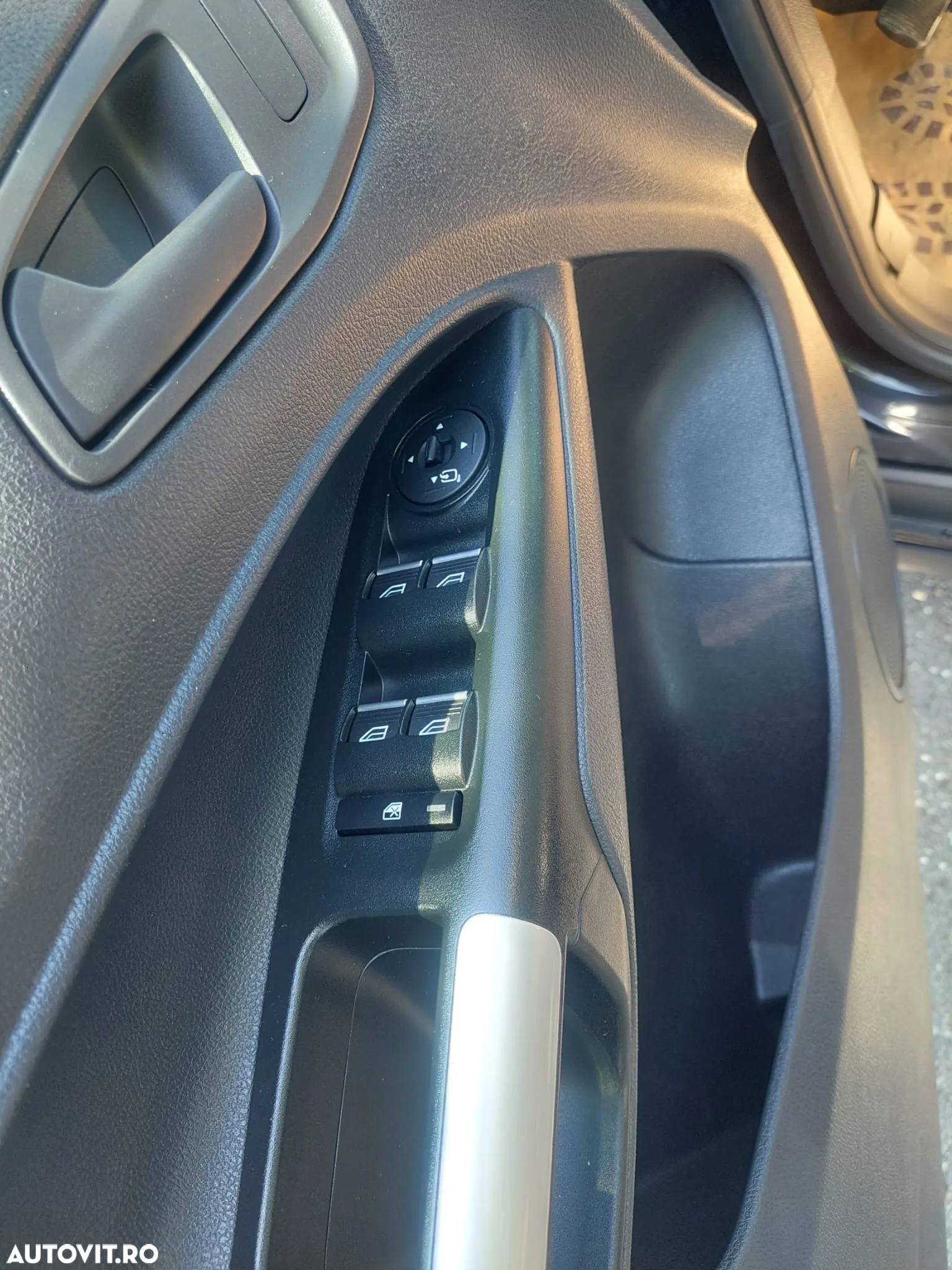 Ford Transit Connect 1.5 EcoBlue 120CP 8AT Kombi Commercial L2 Active - 10
