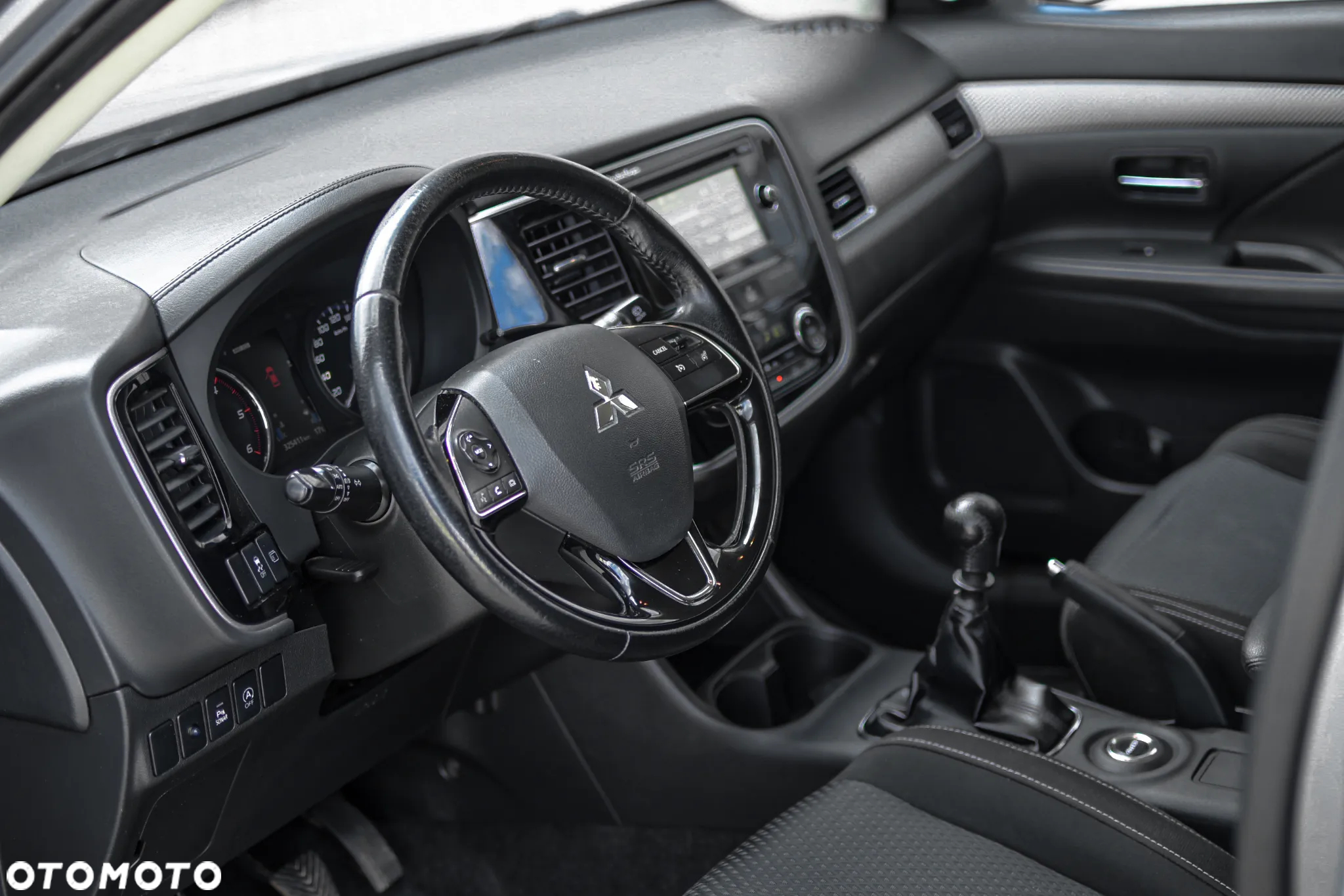 Mitsubishi Outlander 2.2 DID Intense + 4WD - 9