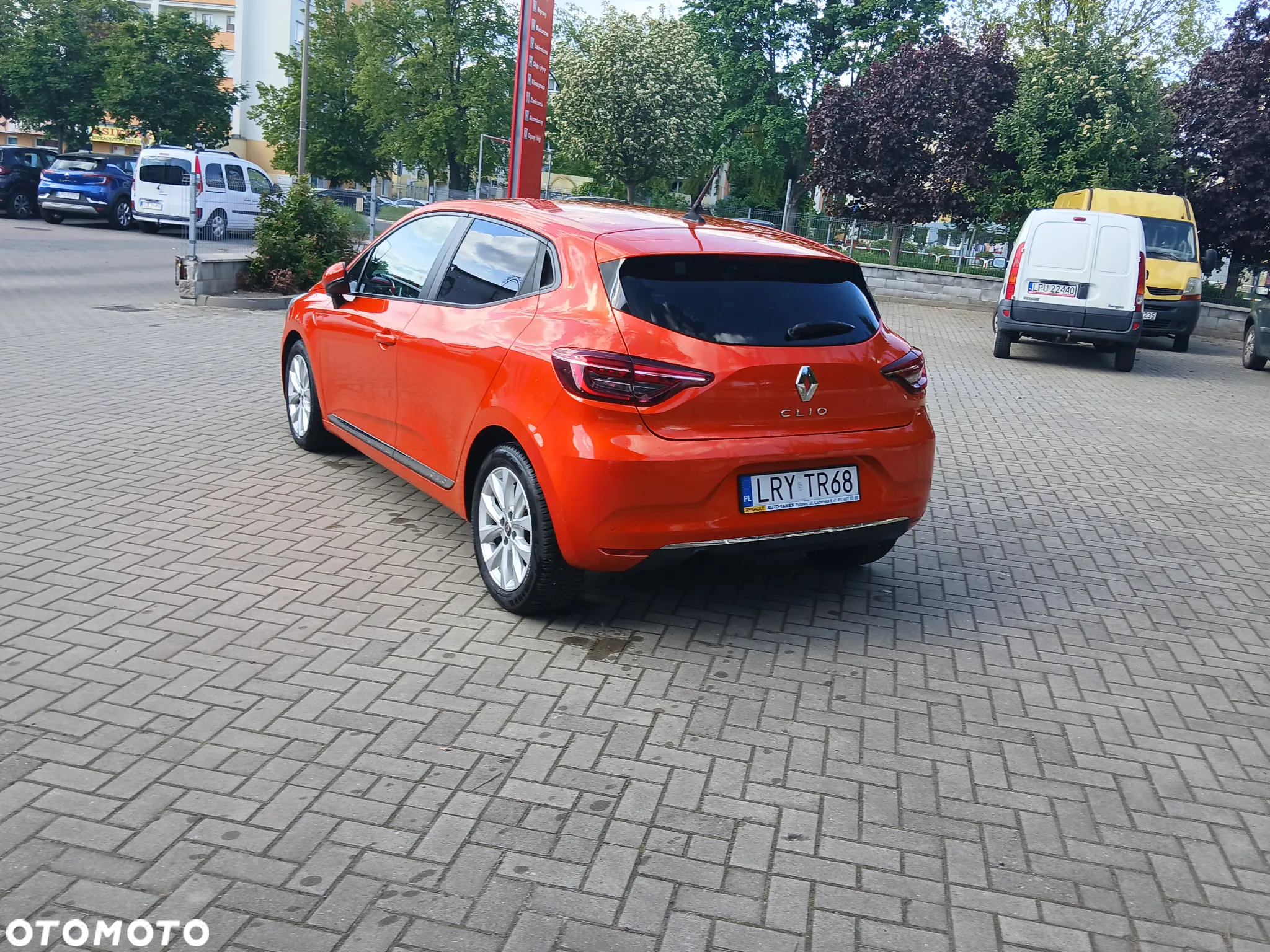 Renault Clio TCe 100 EXPERIENCE - 9