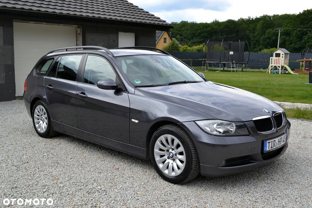 BMW Seria 3 320d DPF - 1