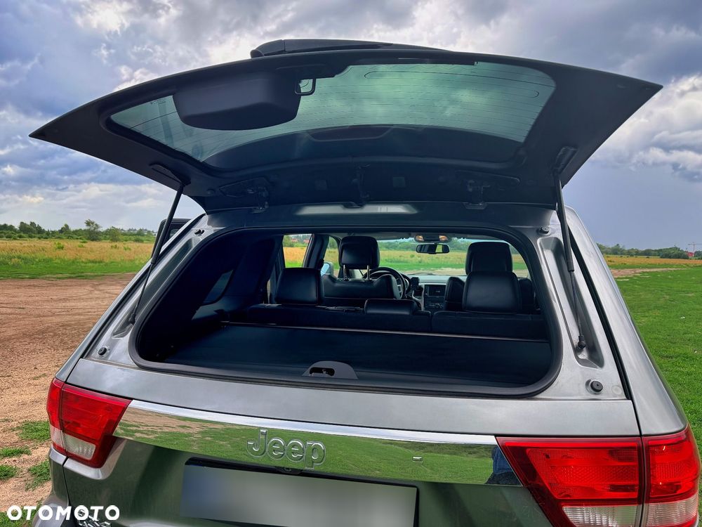 Jeep Grand Cherokee - 18