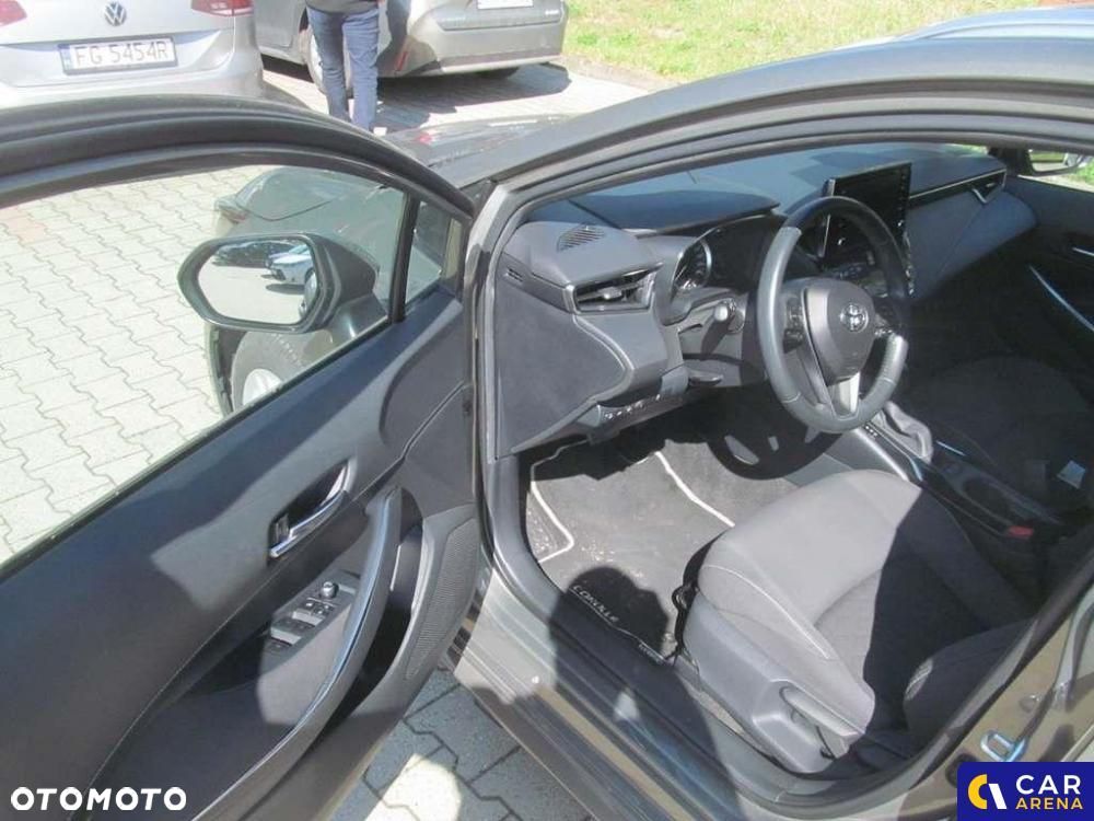 Toyota Corolla - 10