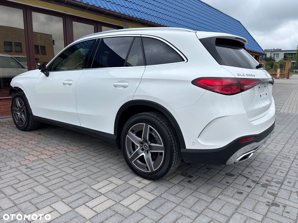 Mercedes-Benz GLC 220 d mHEV 4-Matic AMG Line - 7