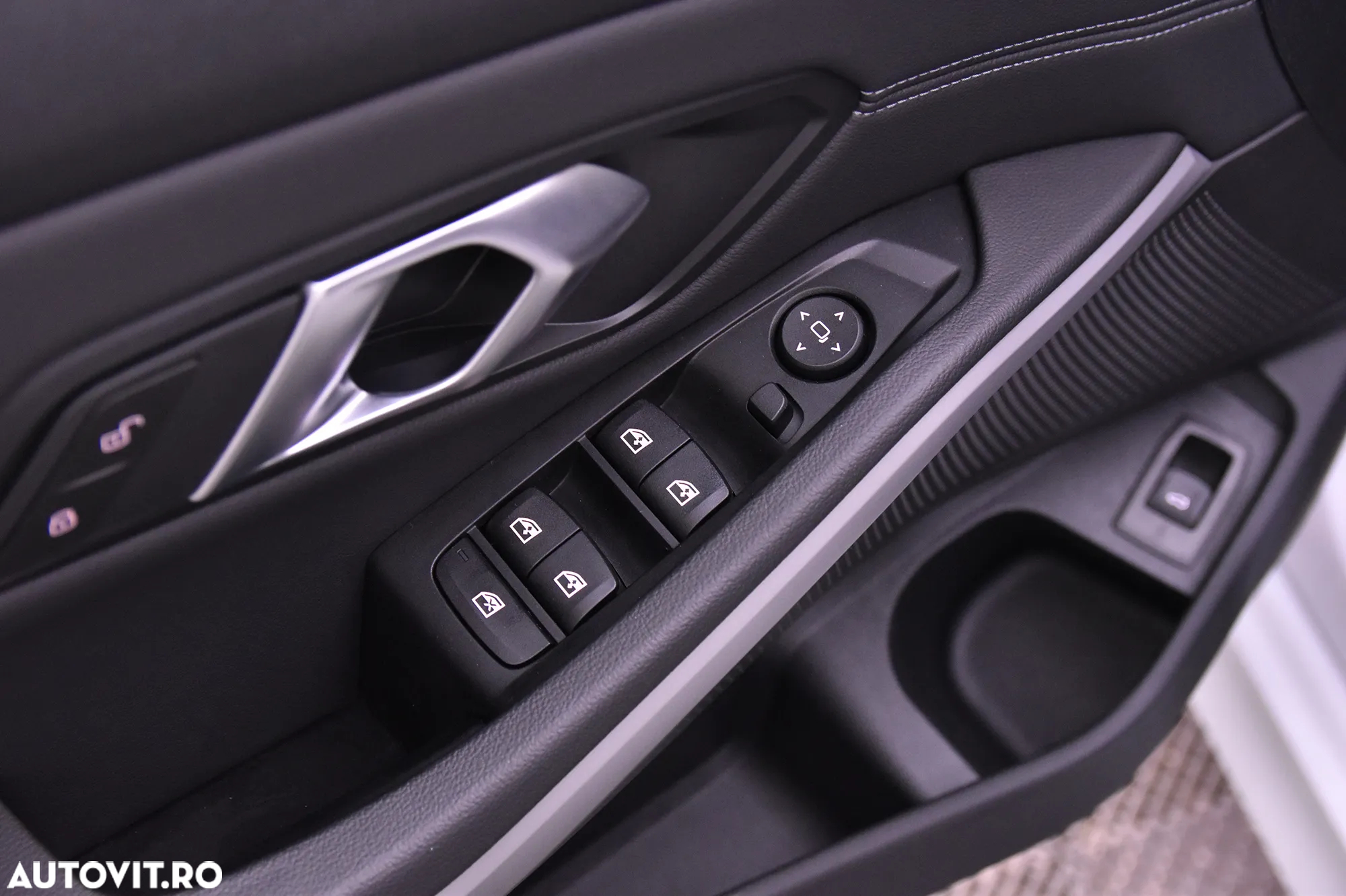 BMW Seria 3 318d Touring Aut. - 14