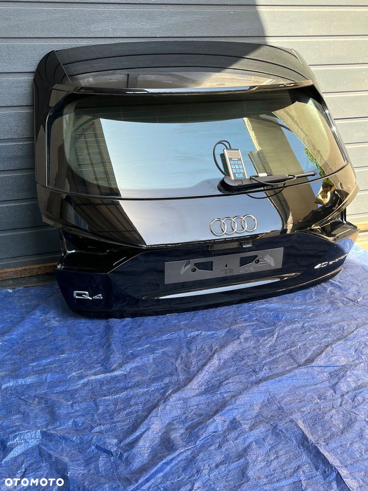 KLAPA BAGAŻNIKA ZDERZAK TYŁ AUDI Q4 E TRON LY9T DO ZAŁOŻENIA - 2