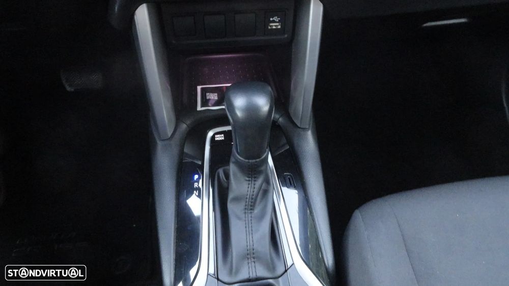 Toyota Corolla Cross 1.8 Hybrid Luxury - 15