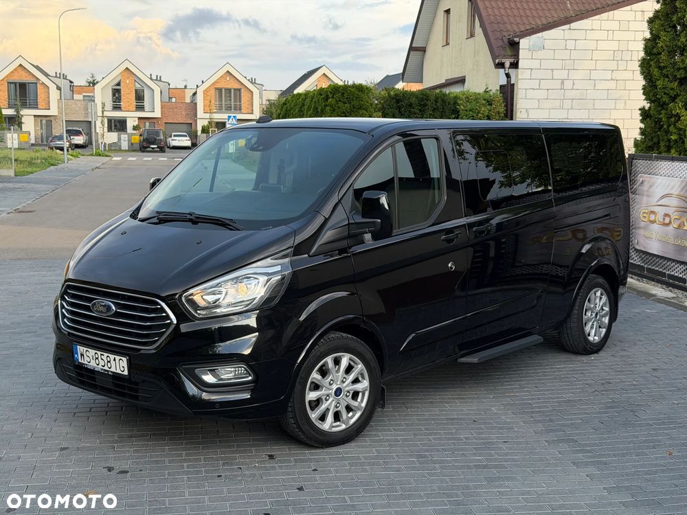 Ford Tourneo Custom - 2