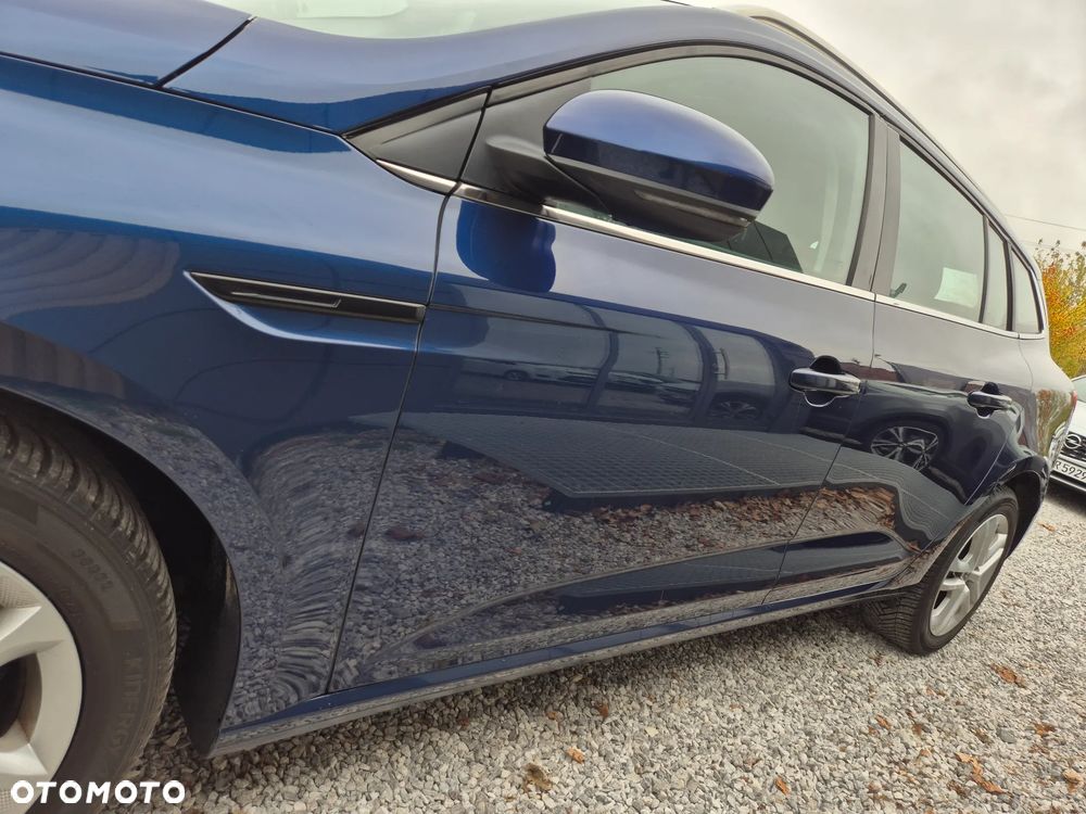 Renault Megane ENERGY TCe 100 EXPERIENCE - 22