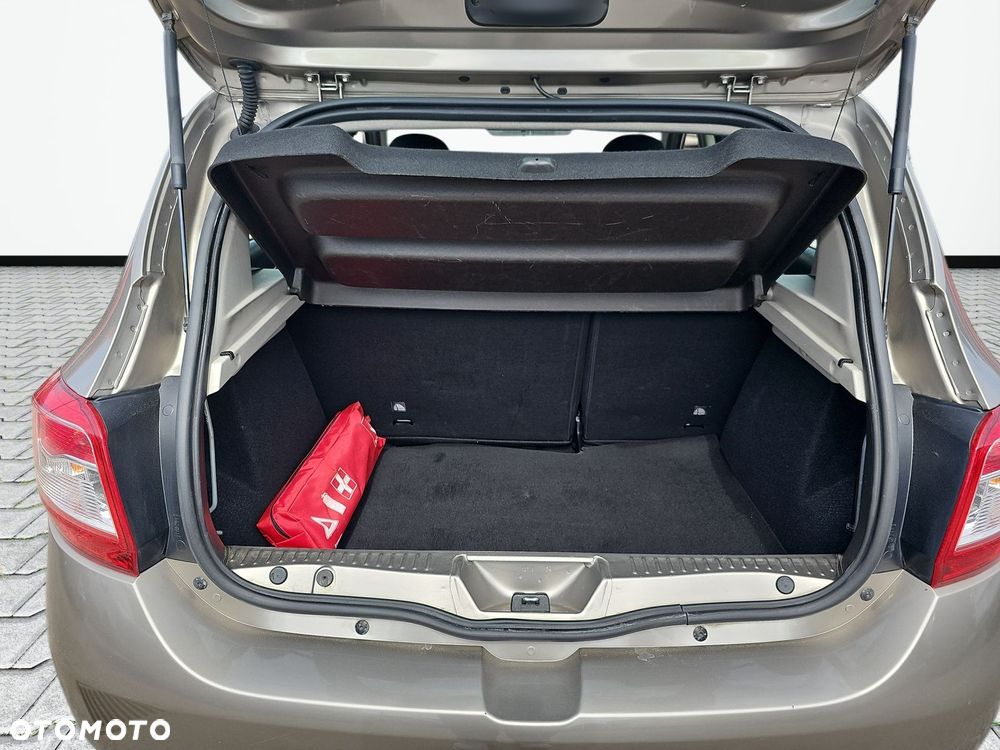 Dacia Sandero 1.2 16V Laureate - 24