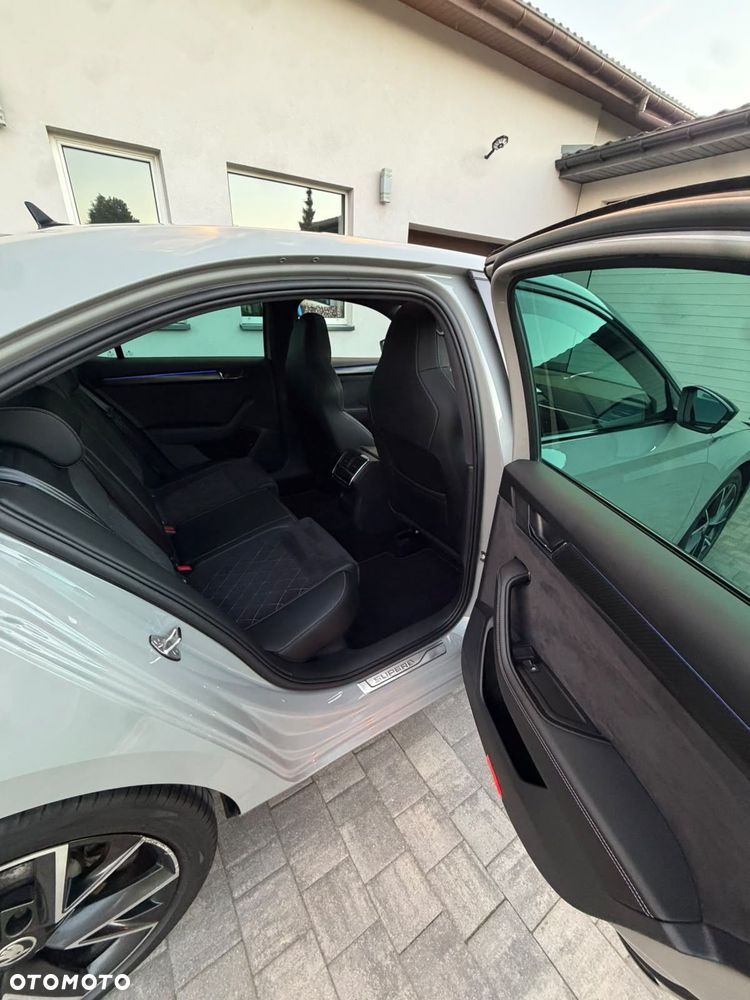 Skoda Superb 2.0 TSI 4x4 Sportline DSG - 8